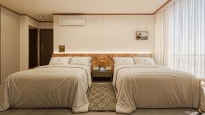 Brada Collection Stays