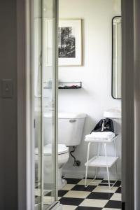 Lumberjill Lodge 12 King Room