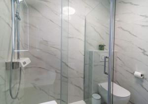 Luxury Apartment Queens on two floors with a panoramic sea view