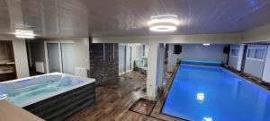 Villas Gite Les Deux Eaux : photos des chambres