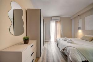 Central 3BR Escape Walk to Everything