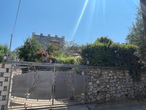 Poliana Holiday Home