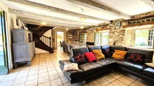Appartements Gite de France Le rouzeyrol 3 epis - Gite de France 12 personnes MAE-9674 : photos des chambres