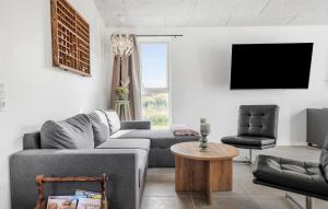 Amazing Home In Løkken With Wifi