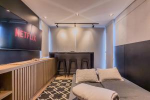 Studio Paulista Completo com Garagem - Consulado e Av Paulista