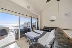 Las Palmas 4BR 3BA Penthouse Ocean View 7th FL