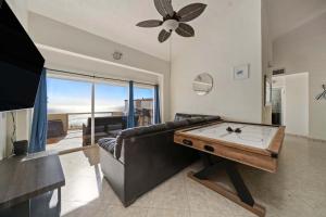 Las Palmas 4BR 3BA Penthouse Ocean View 7th FL