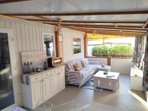 mobil home 4-6 places six fours les plages