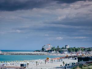 Summer Vibe Costinesti