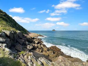 1 Suite - 200m do mar - Churrasqueira - Jacuzzi - Ar condicionado