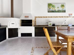 1 Suite - 200m do mar - Churrasqueira - Jacuzzi - Ar condicionado