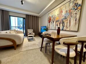 Zed Sheikh Zayed modern Apartment - 3hvězdičkové hotely ve městě Sheikh Zayed