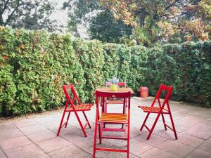 Cozy Apartment with garden and parking, near Center