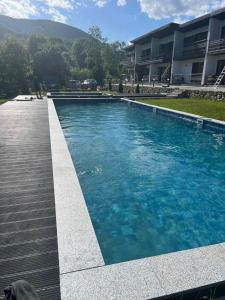 На березі річки