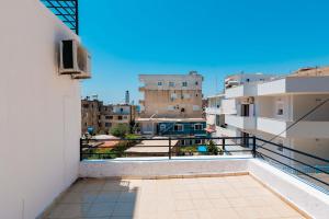 Sunny 2b Beachside Apartment