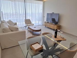 Happy Travel Valley Collection 1c