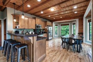 Smoky Summit Paradise