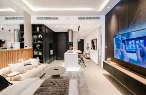 Luxury Upgraded Studio in Wilton Park Residences