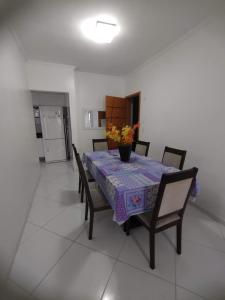 2 dormitórios, sacada gourmet, Aviação,1 min a pé da praia