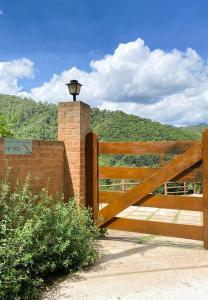 Casa em Santo A do Pinhal, vizinha à Campos do Jordão