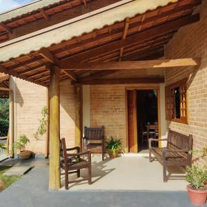 Casa em Santo A do Pinhal, vizinha à Campos do Jordão