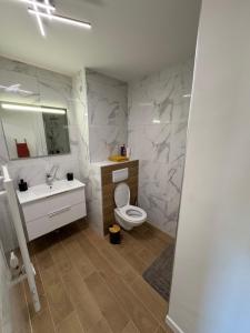 Appartements T2 neuf proche aeroport plages : photos des chambres