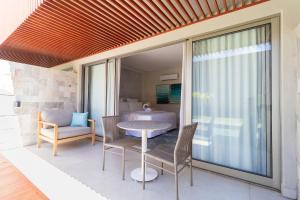 Flat Ile de Pipa Deck Molhado Aruba by QAVI