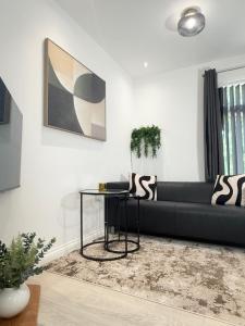 'The Luxury Snug' - A Charming Modern Luxury 2-Bed Flat with Parkview - Free Parking - 5hvězdičkové hotely ve městě Northampton