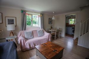 Dreamy Suffolk Country Cottage Escape