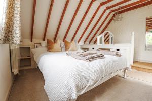Dreamy Suffolk Country Cottage Escape