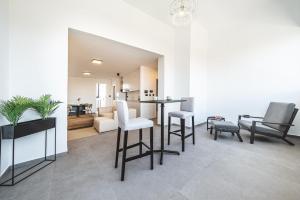 Flex SelfCheckIns 186 - Zagreb - 2 Bedrooms - Parking