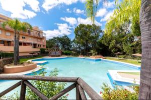 APARTAMENTO NUEVO URB ALTAVISTA VISTA CAMPO GOLF Calefacción y Wifi