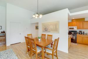 23 Mi to Glacier Natl Park Mtn-View Gem with Patio