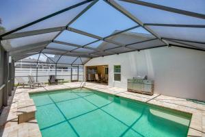 5 Mi to Fort Myers Beach Home with Heated Pool! - 4hvězdičkové hotely ve městě Fort Myers