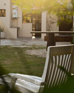 Casa con piscina en City Bell