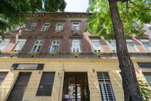 City Park Harmony Duplex - near Heroes square