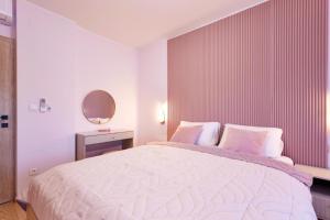 Family friendly house with a swimming pool Karlovac - 22371