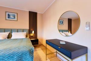 Family friendly house with a swimming pool Karlovac - 22371