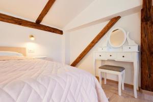 Family friendly house with a swimming pool Karlovac - 22371