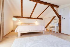 Family friendly house with a swimming pool Karlovac - 22371