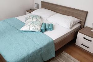 Apartments with parking space Vrsi - Mulo, Zadar - 24619