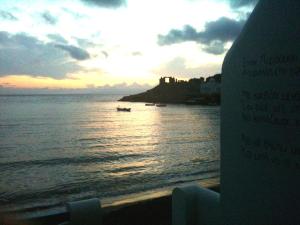 Oneiro Beach Bungalow Studio Milos Greece