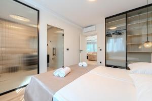 Holiday house with a swimming pool Privlaka, Zadar - 24747