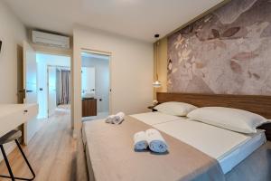 Holiday house with a swimming pool Privlaka, Zadar - 24747