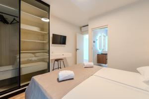 Holiday house with a swimming pool Privlaka, Zadar - 24747