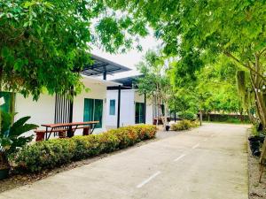 สวนลุงรินโฮมสเตย์ ชะอำ