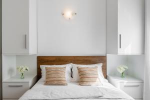 Apartments with parking space Vir - 24513