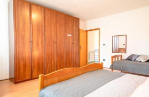 Apartments with parking space Rovinj - 24730