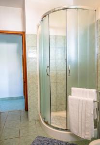 Apartments with parking space Rovinj - 24730