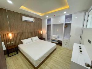 Sea Breeze 2 Bedrooms Rawai Naiharn Beach